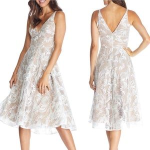 Dress the Population Elisa Lace Fit & Flare Dress Size S